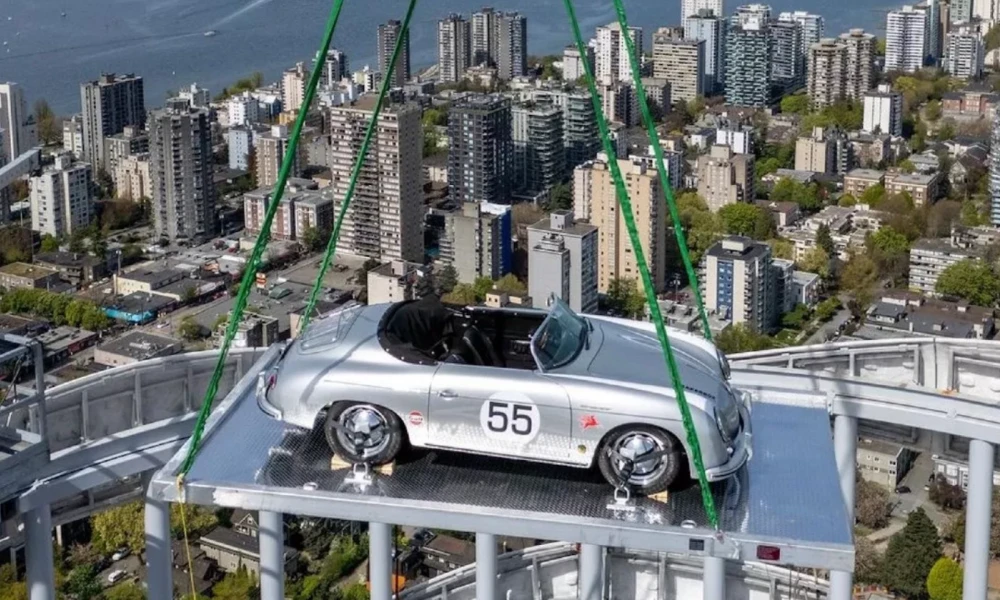 Καναδός εκατομμυριούχος ανέβασε μια σπάνια Porsche στον 58ο όροφο (Βίντεο)